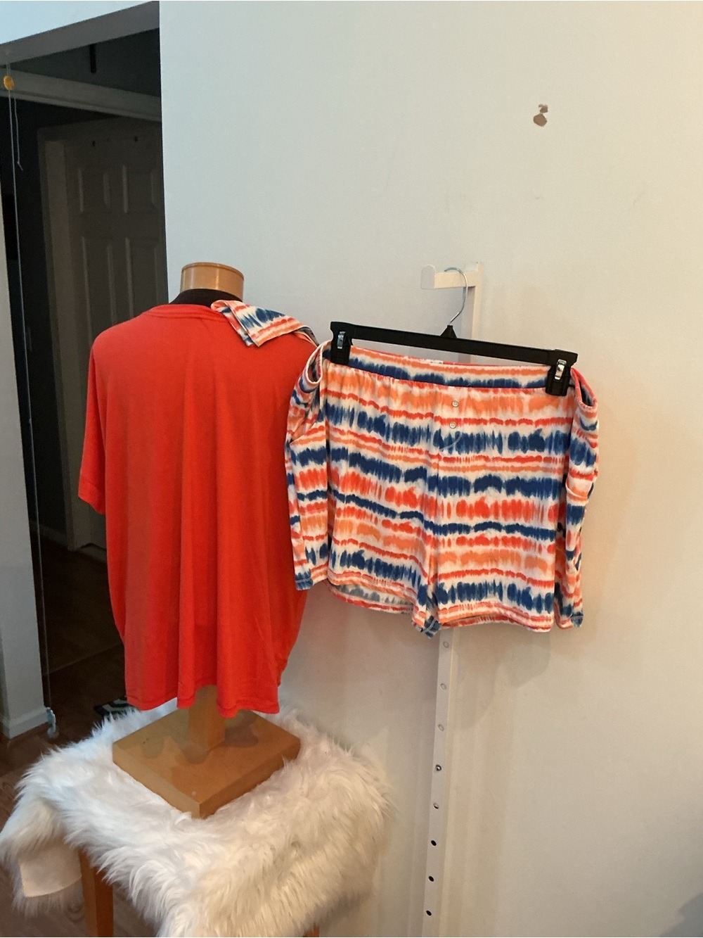 Cuddl Duds 2X Plus Size Lounge Set Coral Tie Dye Shorts Top & Matching Headband - Picture 11 of 14
